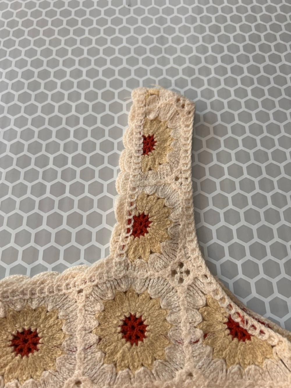 Rebellion Cream Crochet Camisole with Rusty Dark Orange Star Burst Crop Size S - Picture 5 of 8